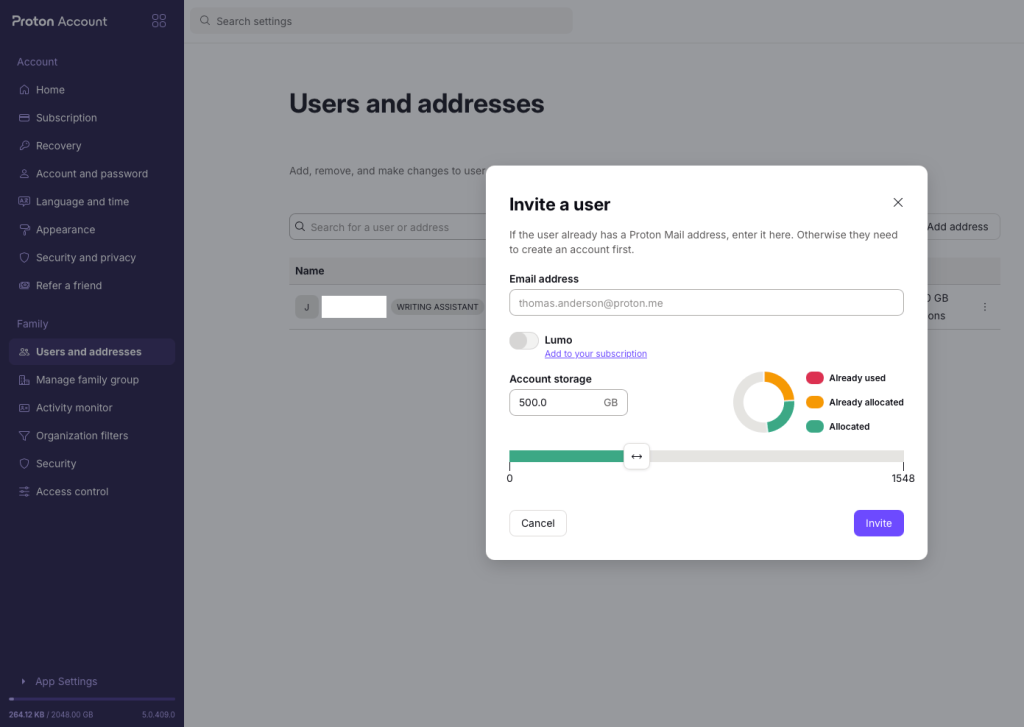 Proton dialoogvenster voor het uitnodigen van een gebruiker met e-mailadresveld en opslagschuifregelaar voor de tweede gebruiker